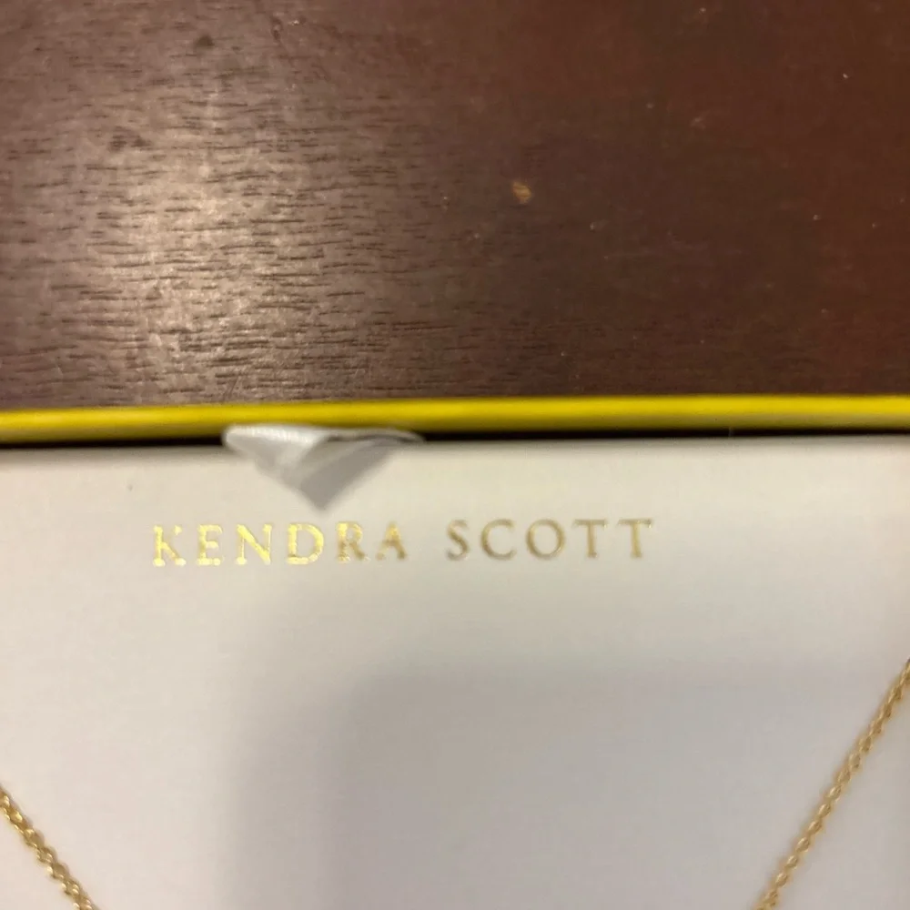 Kendra Scott Blue and Gold Necklace with Striking‎ Pendant NEW - Picture 4 of 8